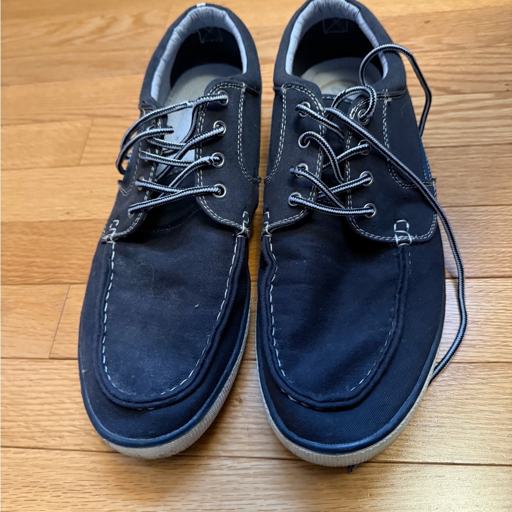 Navy Canvas Boat Shoes for Men. Size 13